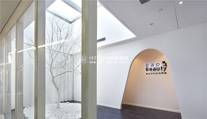 <a href=http://m.menswear.net.cn/meirongdiansheji/ target=_blank class=infotextkey>合肥美容院設計</a>